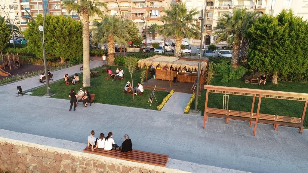 DİKİLİ'DE ANLAMLI ANNELER GÜNÜ KUTLAMASI