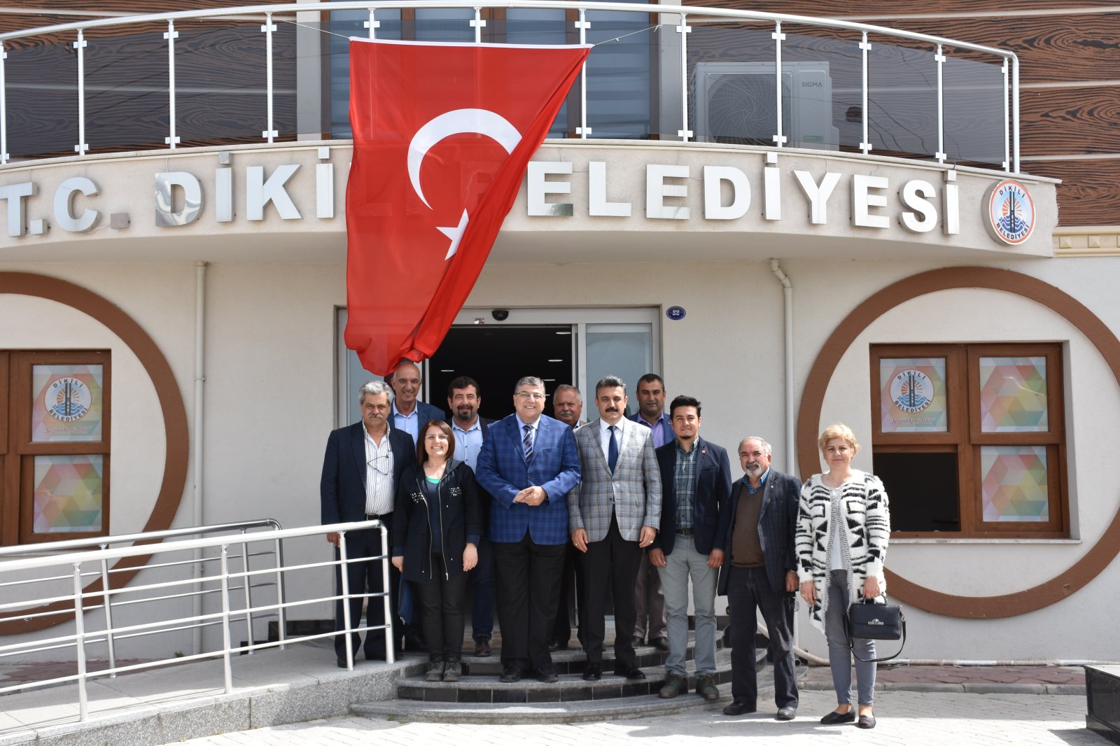 BAŞKAN KIRGÖZ'E VEKİL DESTEĞİ