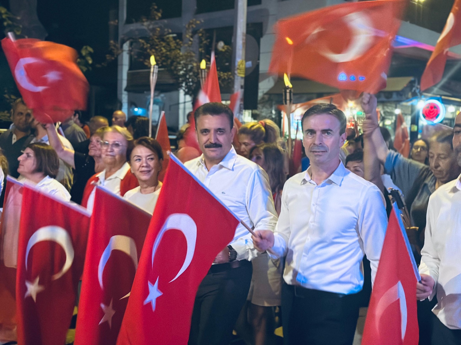 DİKİLİ'NİN KURTULUŞU COŞKUYLA KUTLANDI