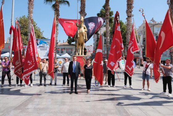 DİKİLİ VE ÇANDARLI’DA KURTULUŞ COŞKUSU